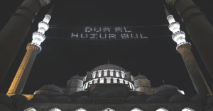 Kadir Gecesi İçin Hatim Duası: Arapça Okunuşu ve Anlamıyla Tam Metin